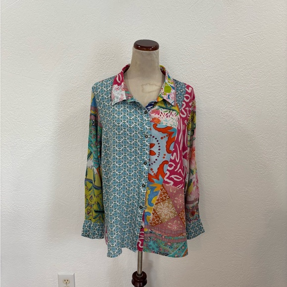Avani del amour Colorful Print Button Up Shirt - Picture 8 of 8